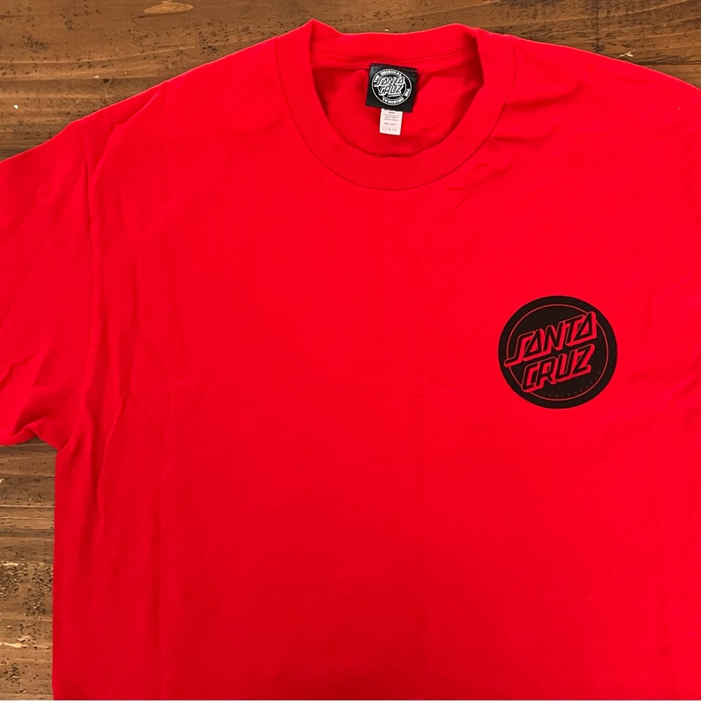 Santa Cruz mens tshirt red. Never worn